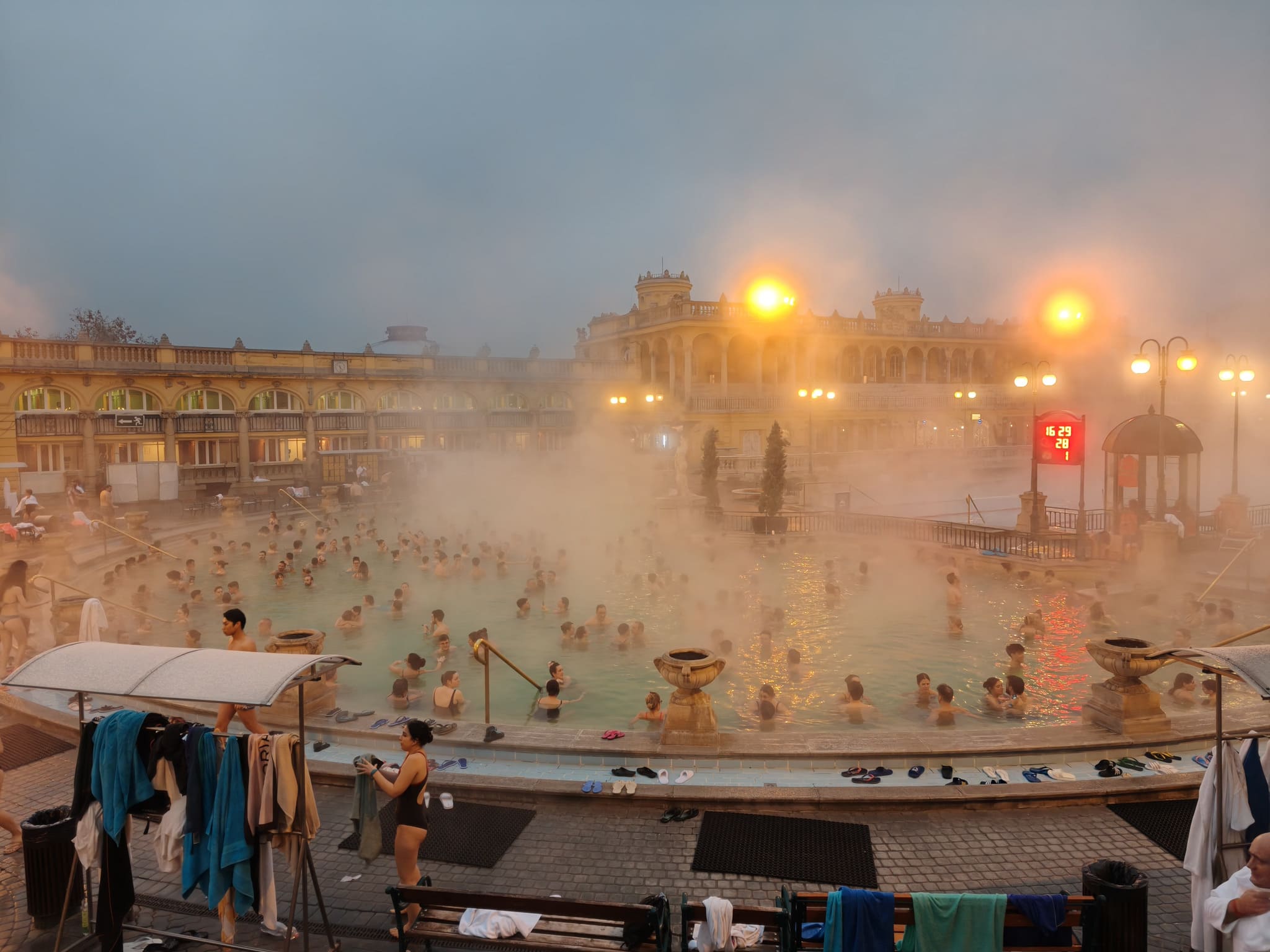 IMG budapest bains szechenyi 0119162942