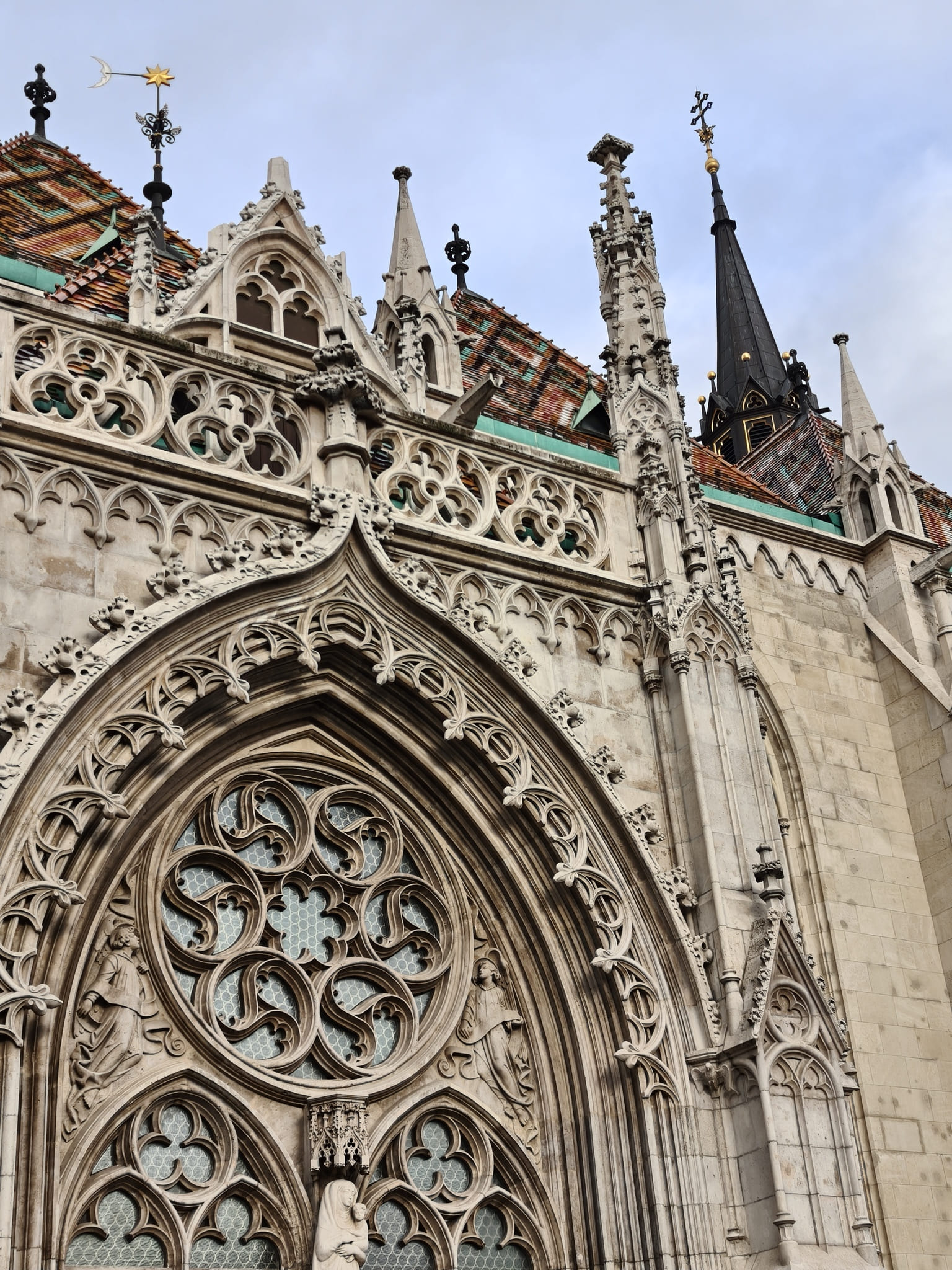 IMG budapest matthias church 0106105921