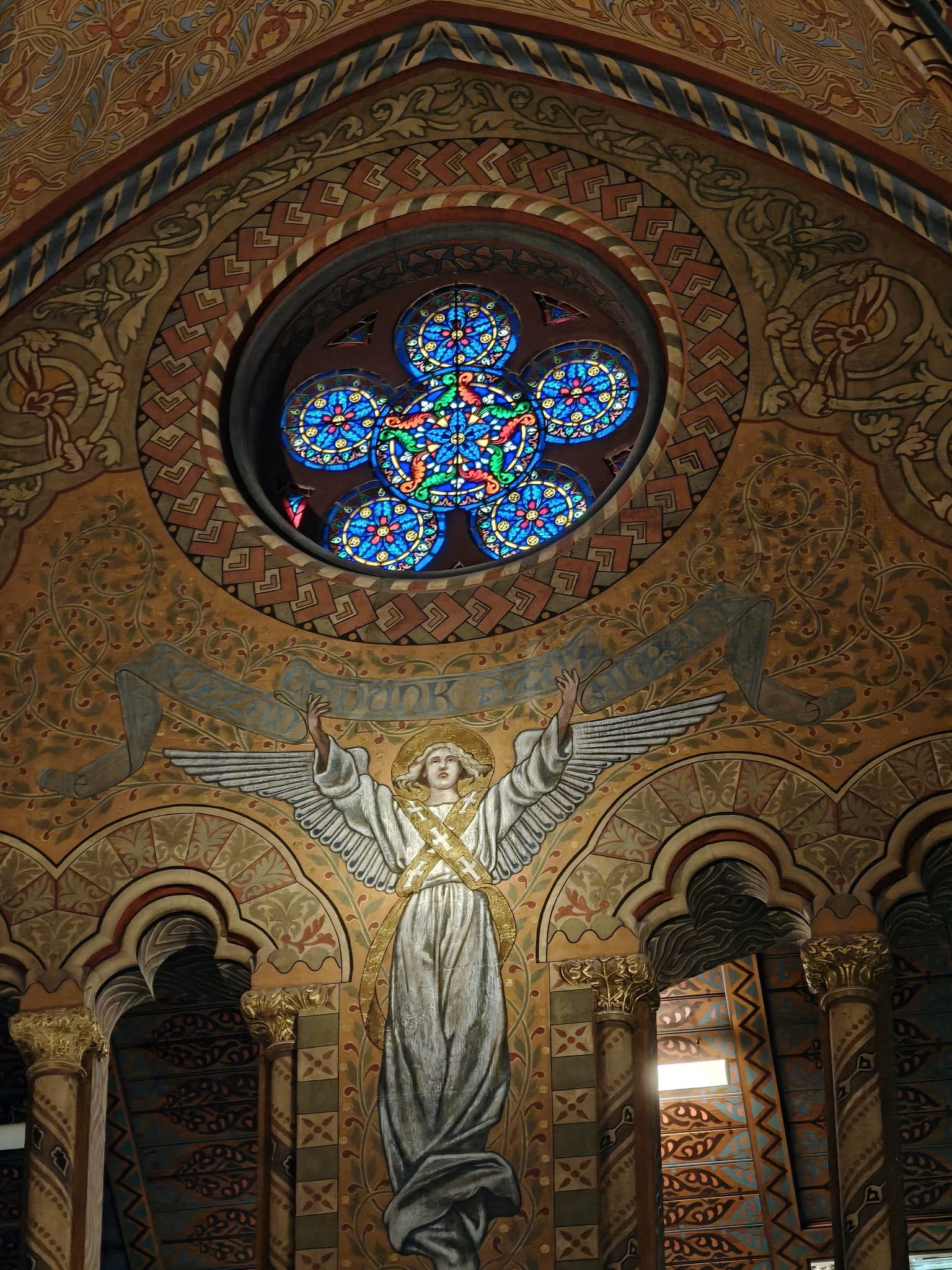 IMG budapest matthias church 0106110605