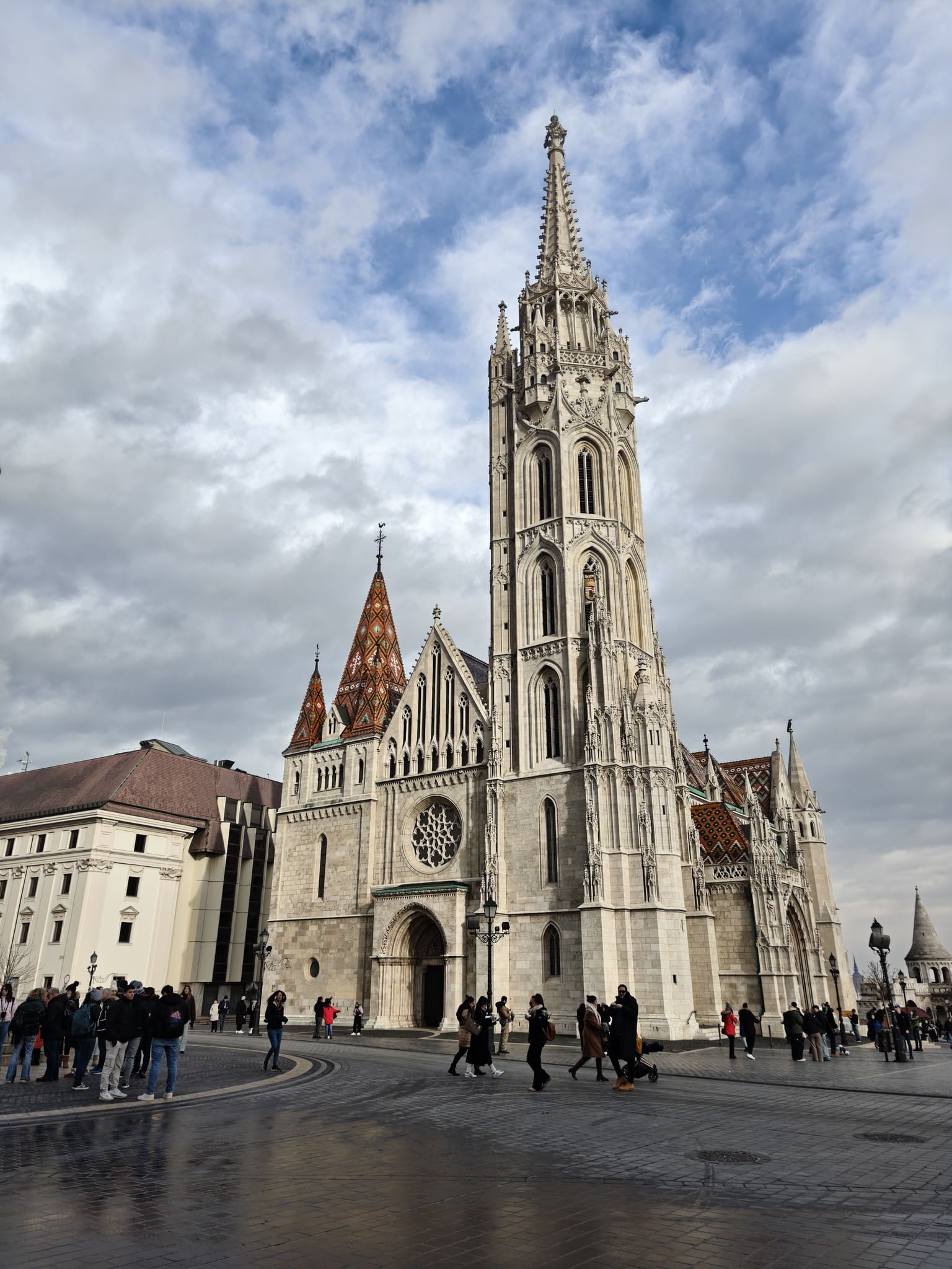 IMG budapest matthias church 0106120146