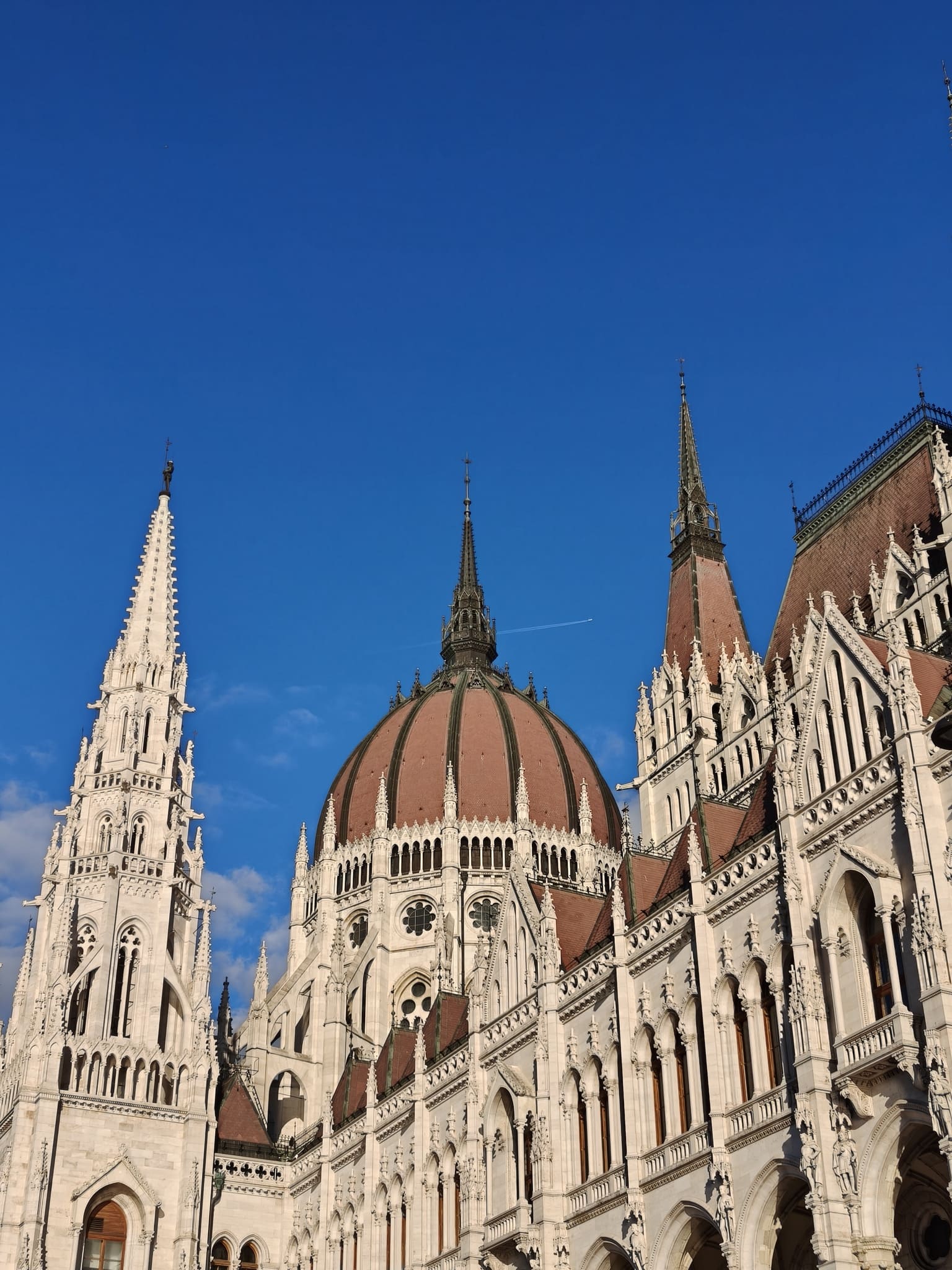 IMG budapest parlement hongrois 0104141027