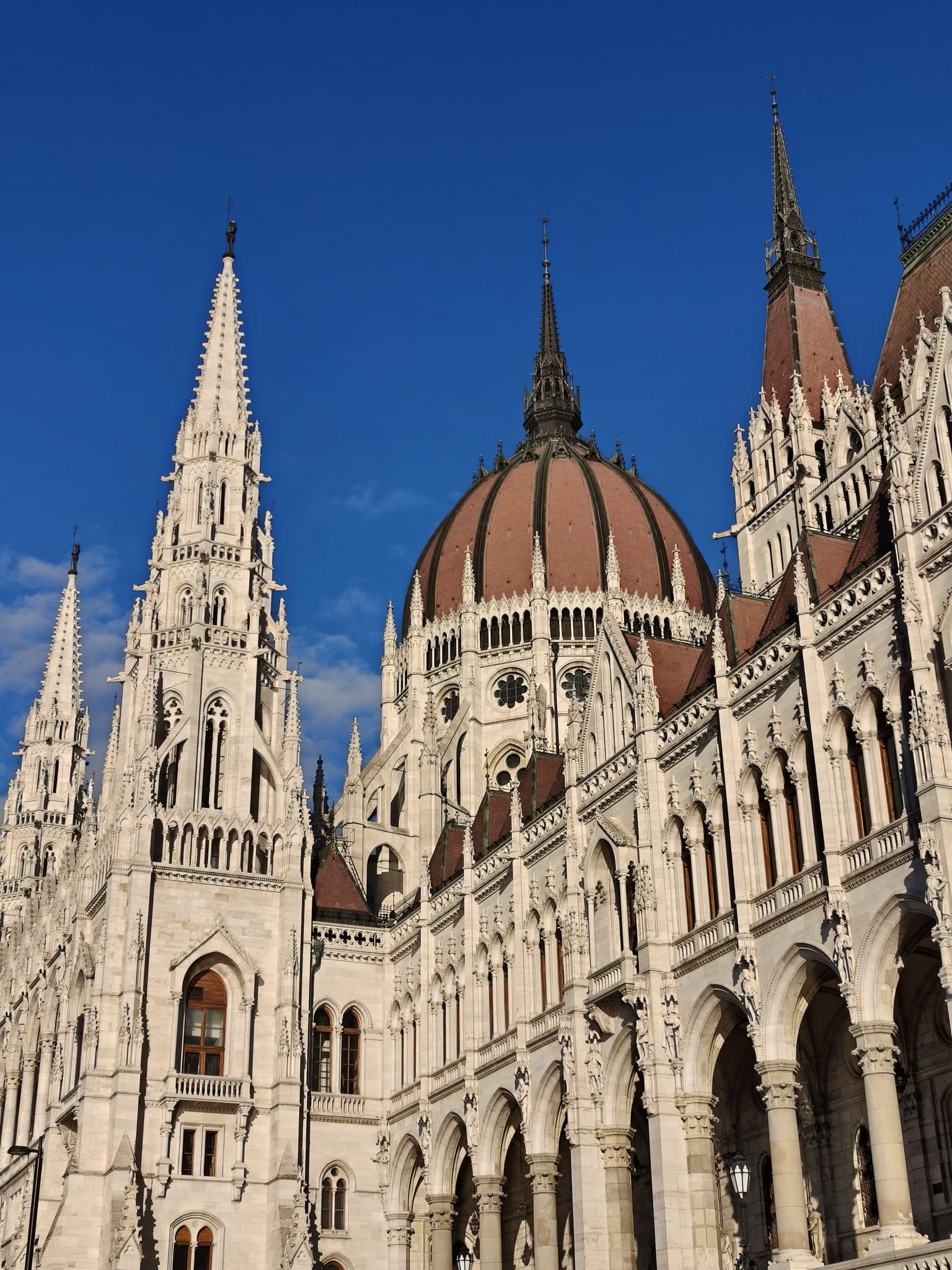 IMG budapest parlement hongrois 0104141042