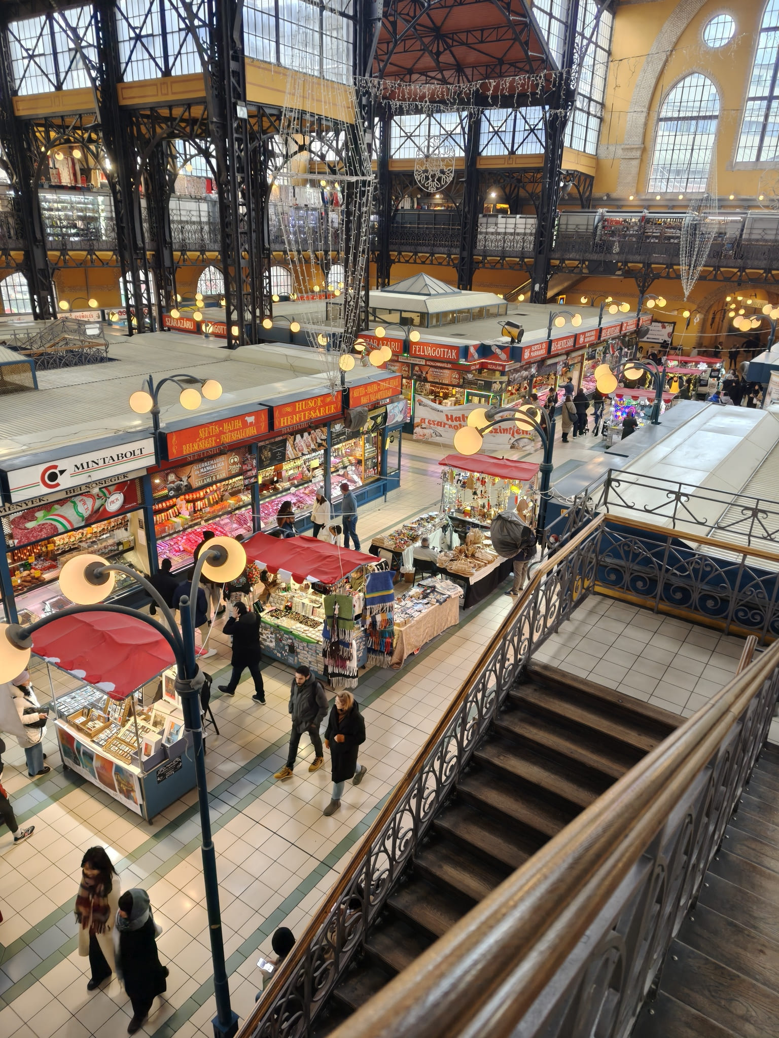 IMGbudapest market hall 0106140431