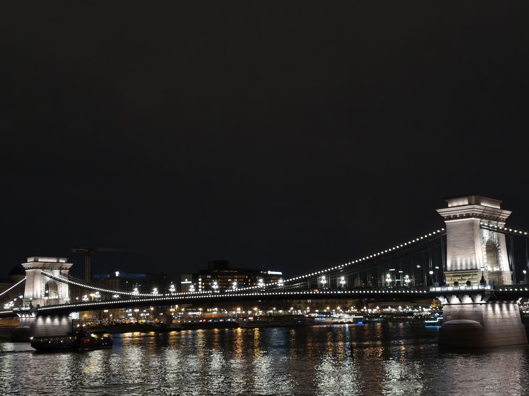 IMGbudapest ponts 0111182326