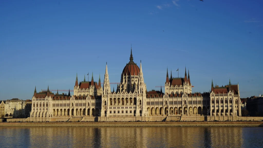 budapest-parlement-hongrois budapest parlement hongrois